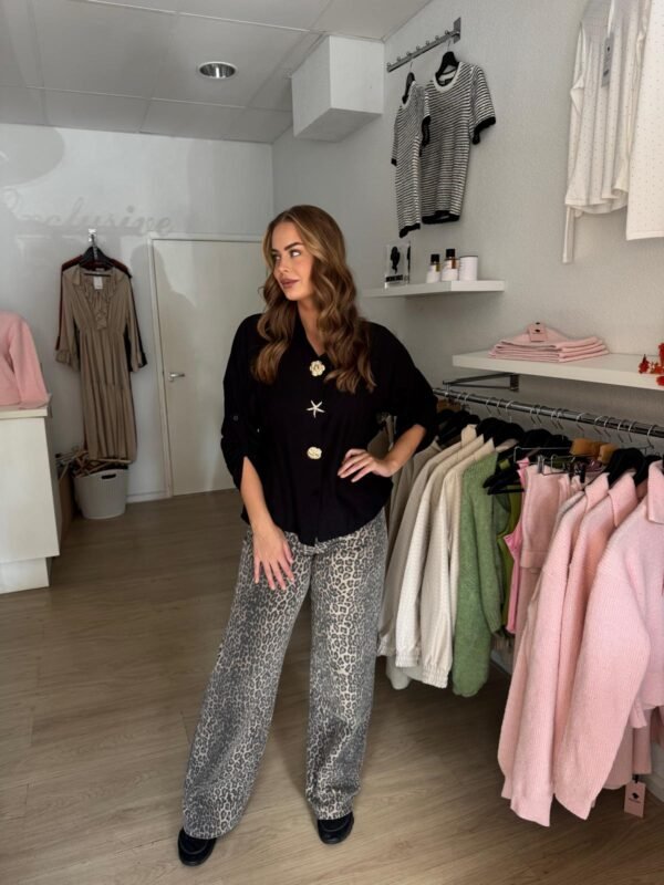 Blouse Golden Pin