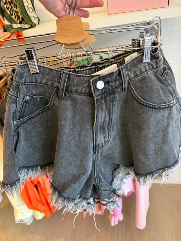 MUSTHAVE Short