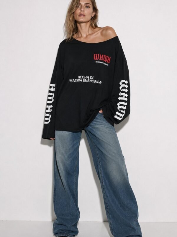 Oversized off-shoulder T-shirt