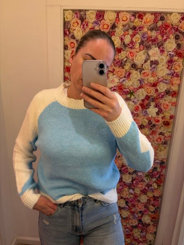 Sweater Sky